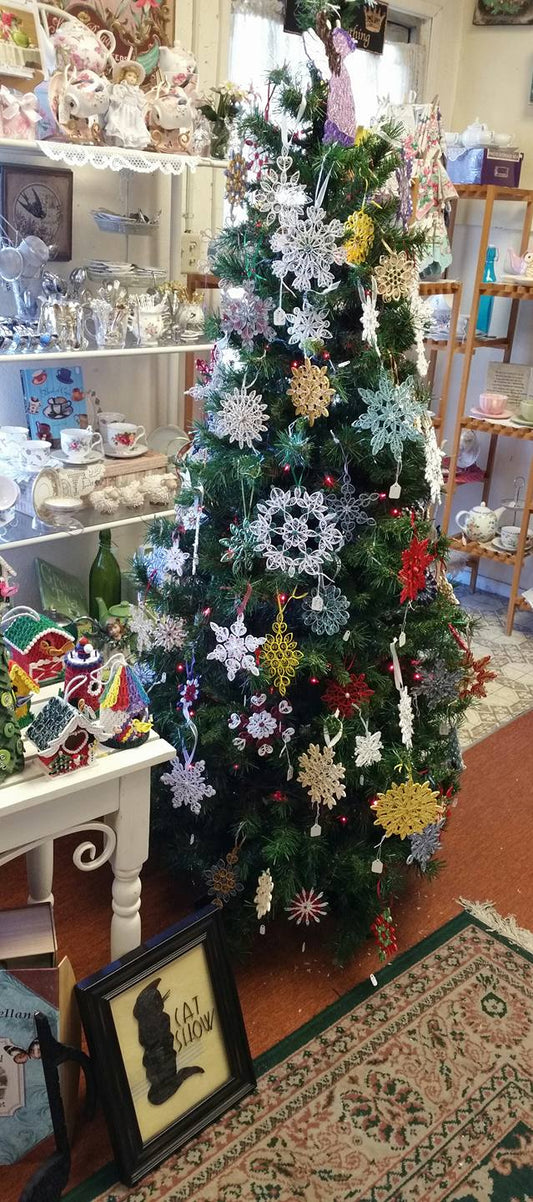 Quilled Christmas Ornaments